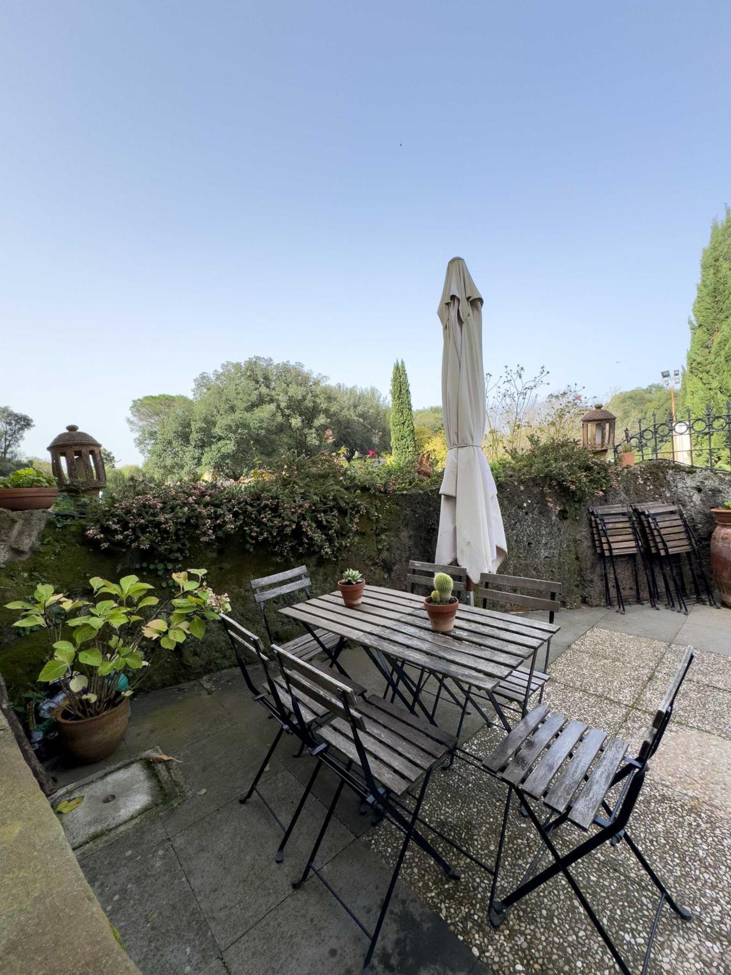Bed and Breakfast Le Terrecotte Sutri Exterior foto