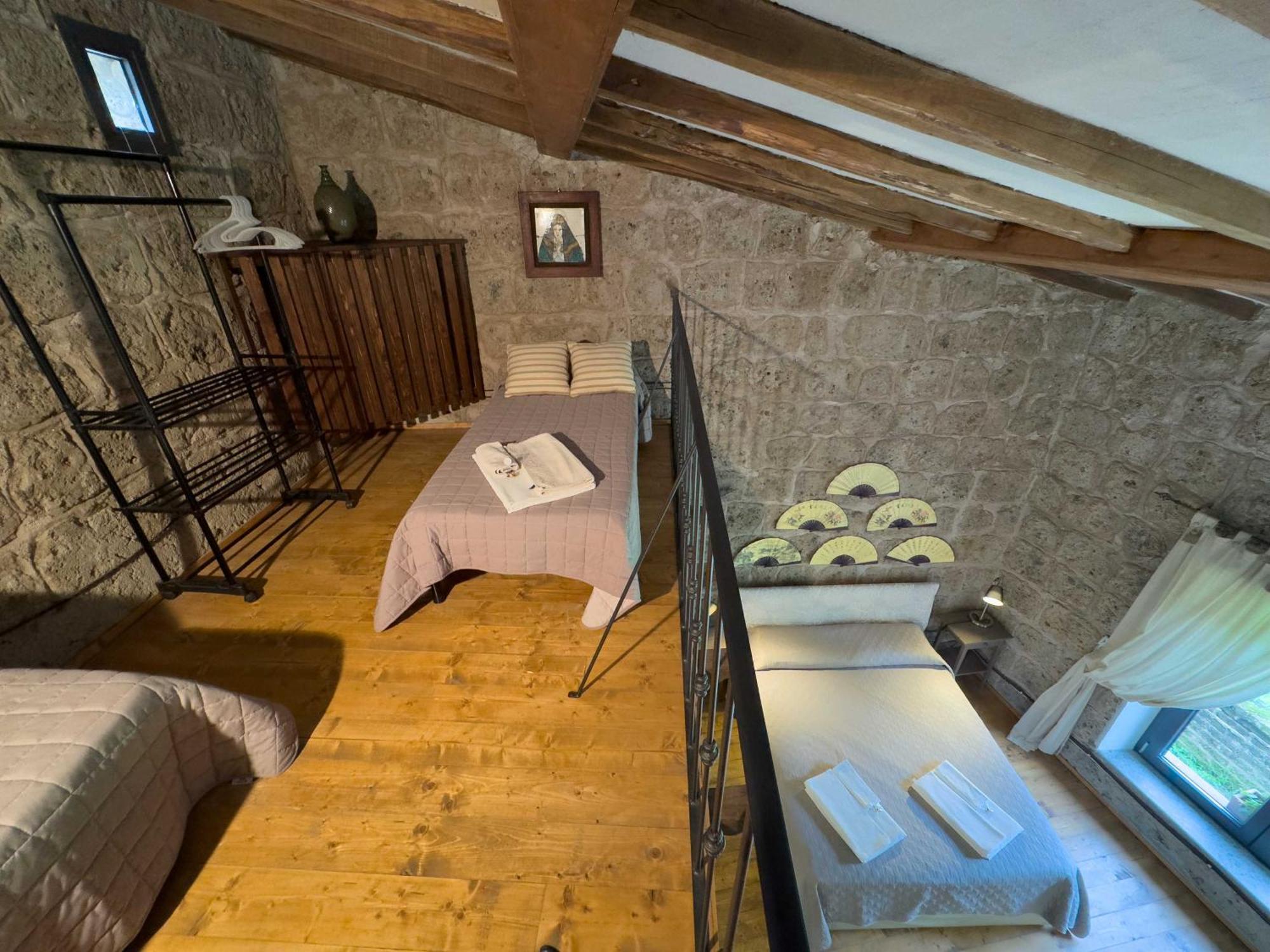Bed and Breakfast Le Terrecotte Sutri Exterior foto