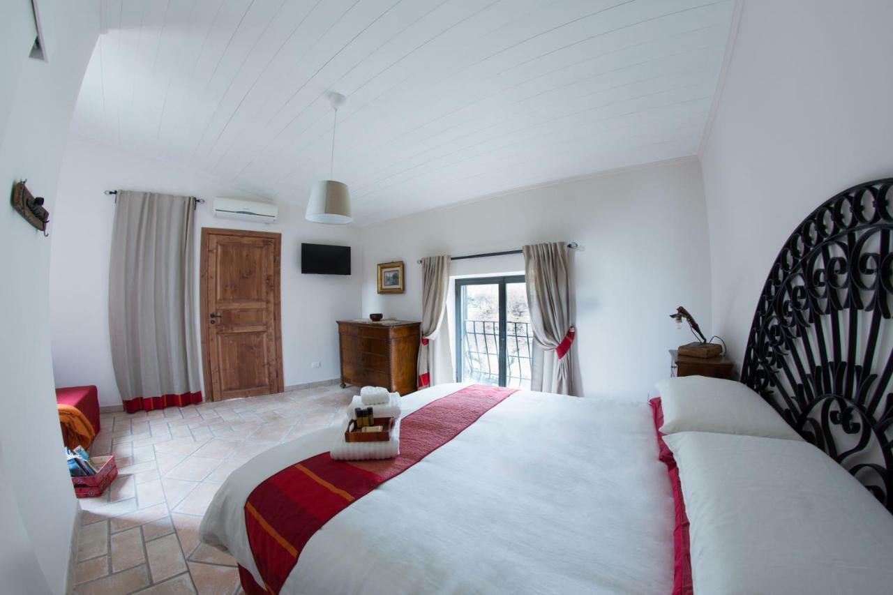 Bed and Breakfast Le Terrecotte Sutri Exterior foto